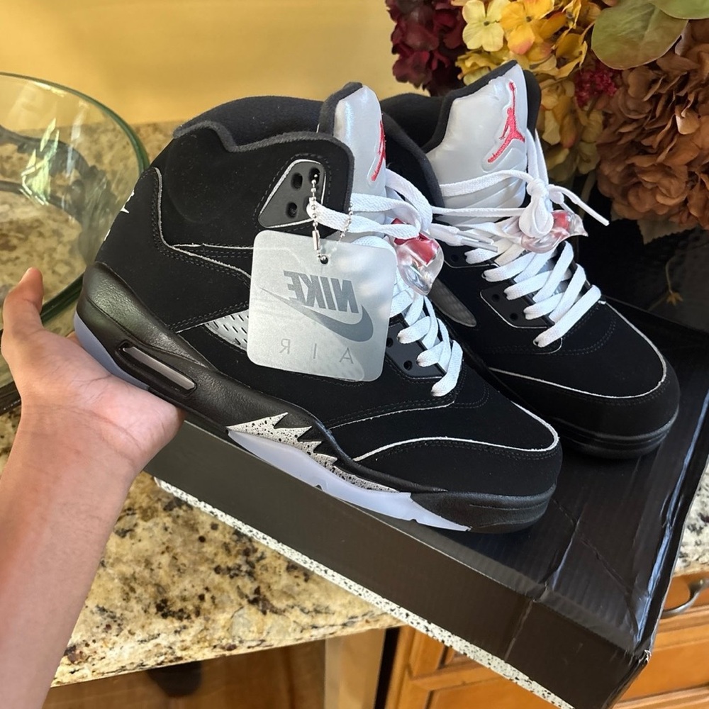 Jordan 5 metallics